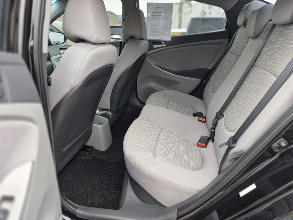 Hyundai Accent SE 4-Door 6A 2017