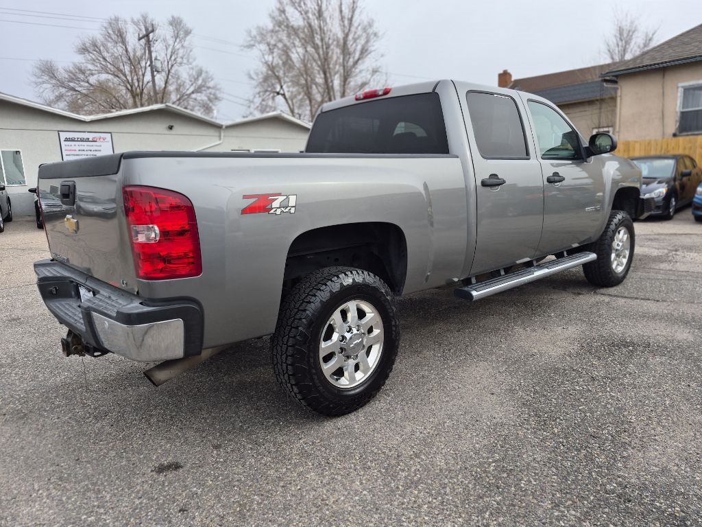 Chevrolet Silverado 2500HD LT Crew Cab 4WD 2013