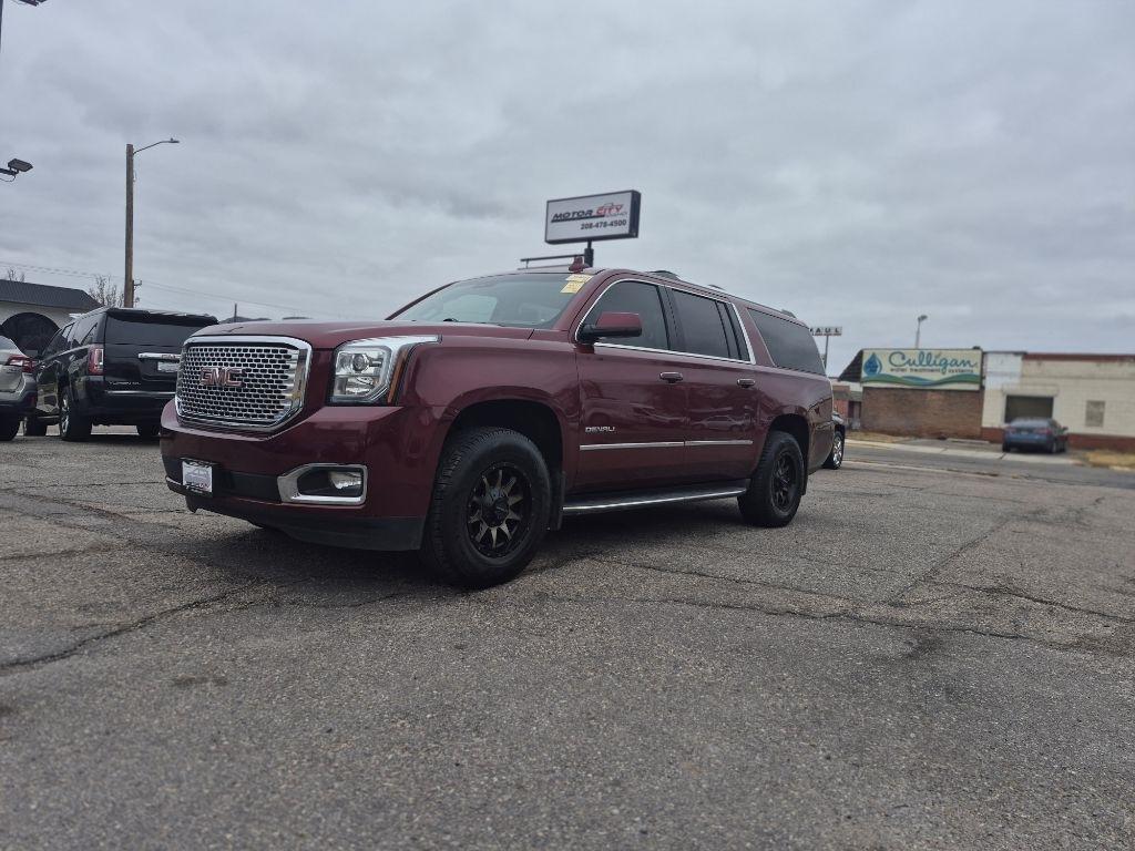 2017 GMC Yukon XL Denali 4WD