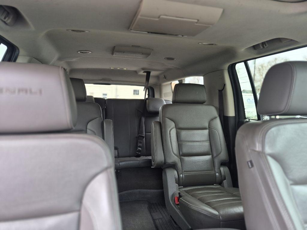 GMC Yukon XL Denali 4WD 2017