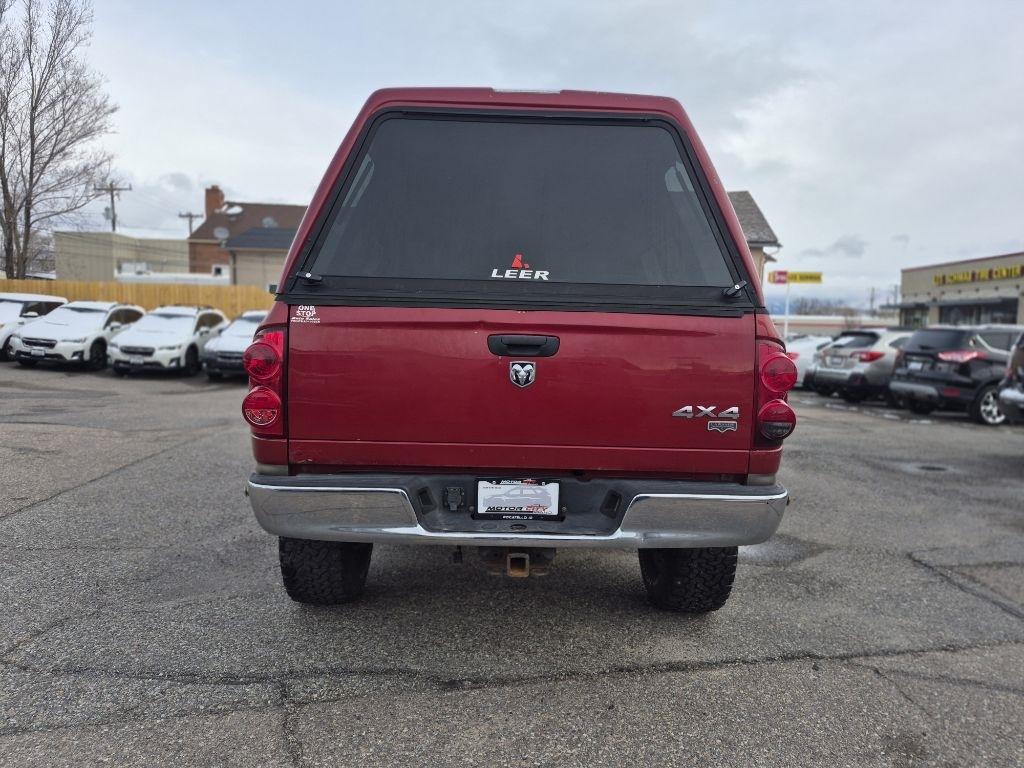 Dodge Ram 1500 Laramie Mega Cab 4WD 2008