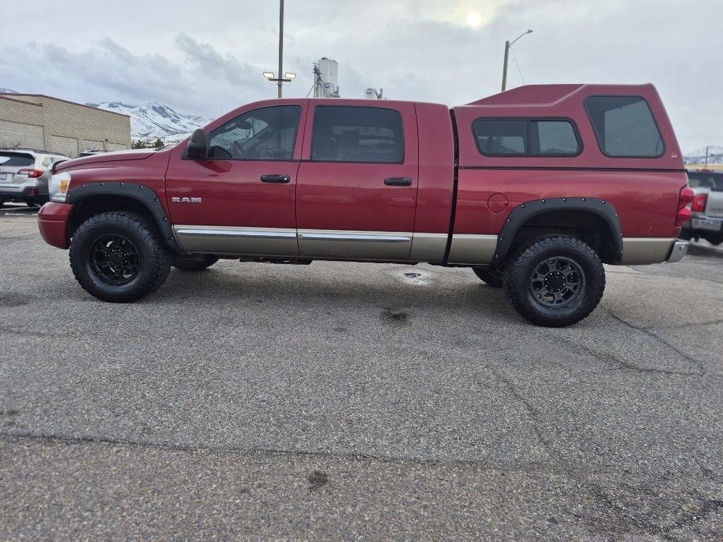 Dodge Ram 1500 Laramie Mega Cab 4WD 2008