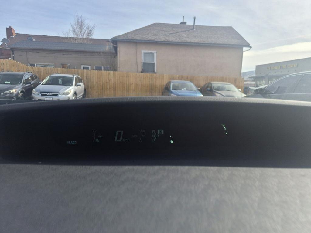 Toyota Prius Three 2014