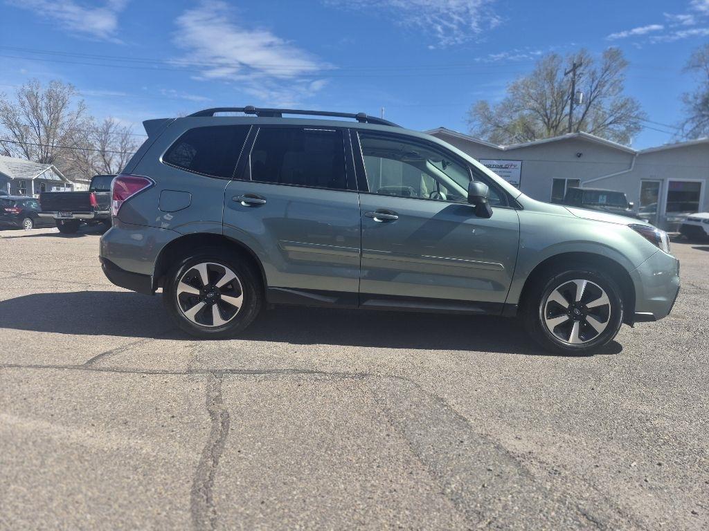 Subaru Forester 2.5i Premium PZEV CVT 2017