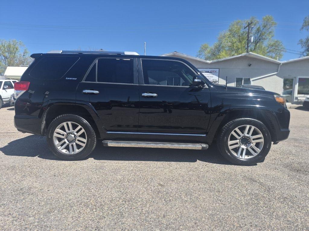 Toyota 4Runner SR5 4WD 2012