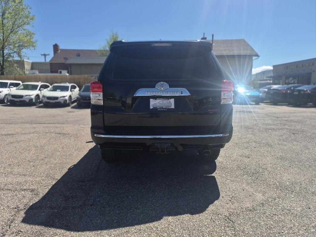 Toyota 4Runner SR5 4WD 2012