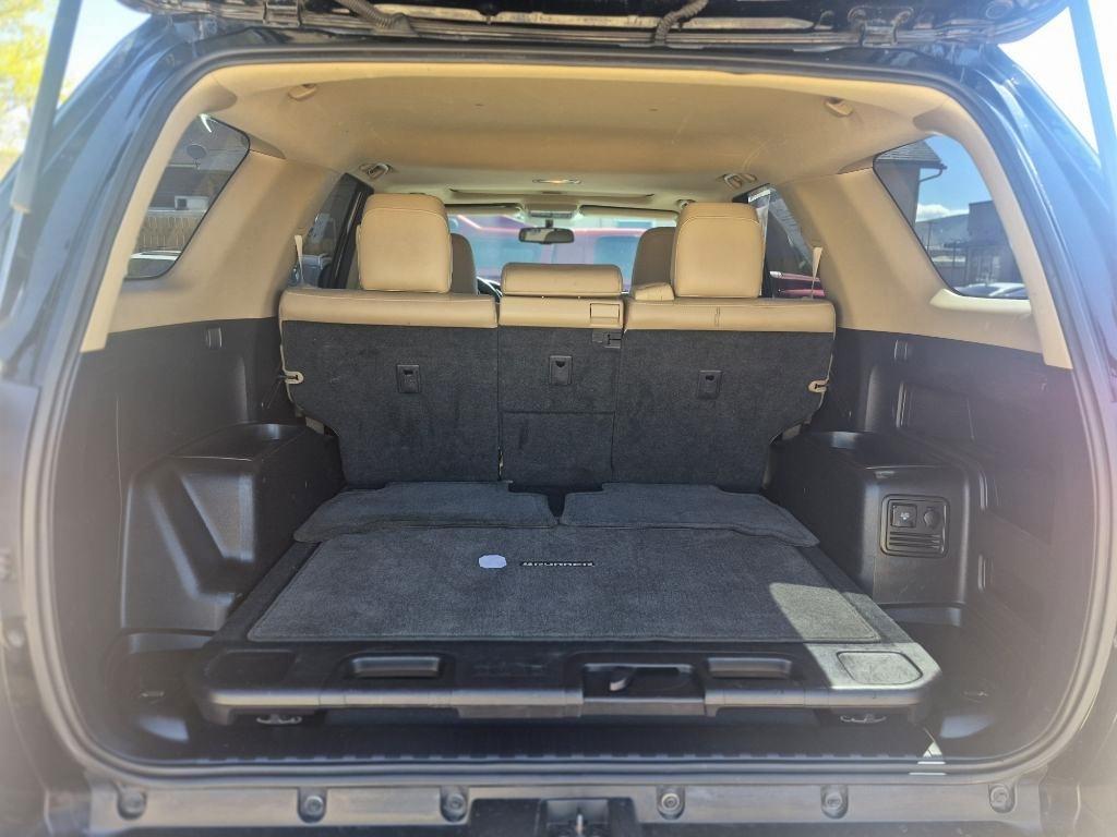 Toyota 4Runner SR5 4WD 2012