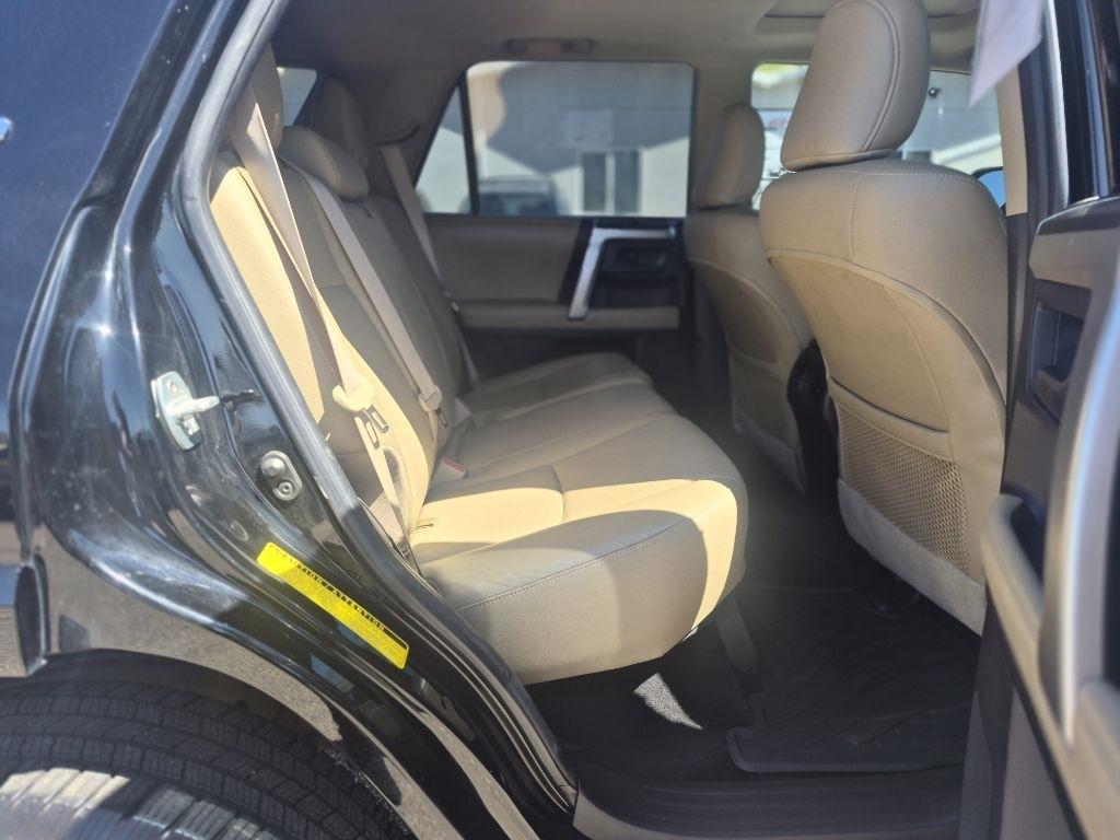 Toyota 4Runner SR5 4WD 2012