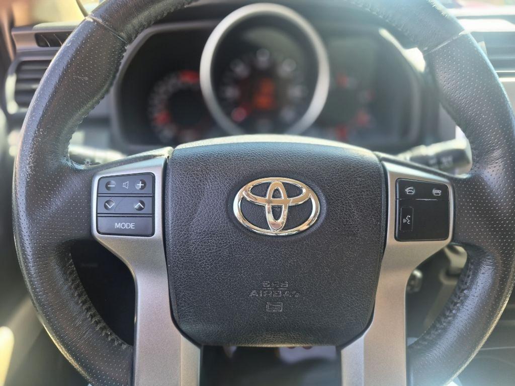 Toyota 4Runner SR5 4WD 2012