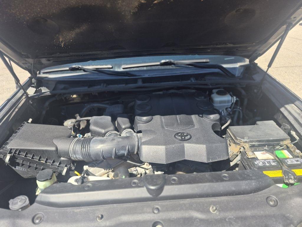 Toyota 4Runner SR5 4WD 2012