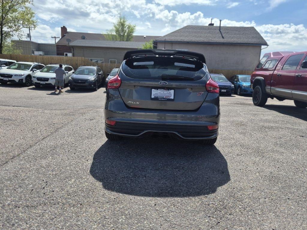 Ford Focus ST Hatch 2016