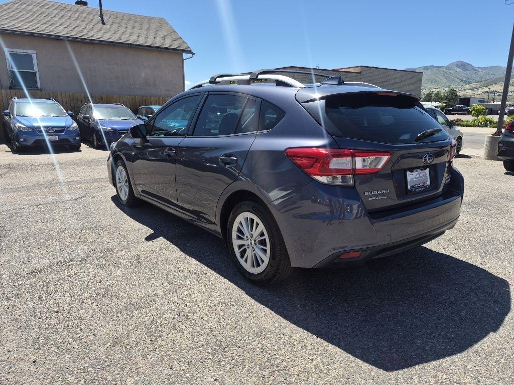 Subaru Impreza 2.0i Premium CVT 5-Door 2017
