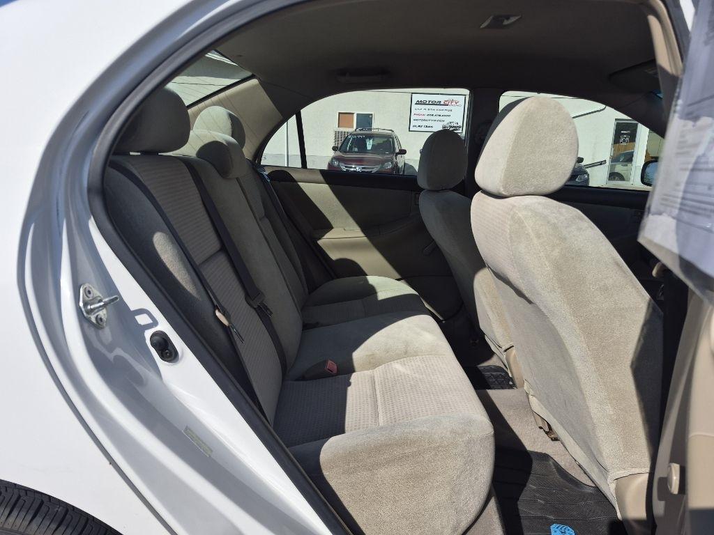 Toyota Corolla CE 2006