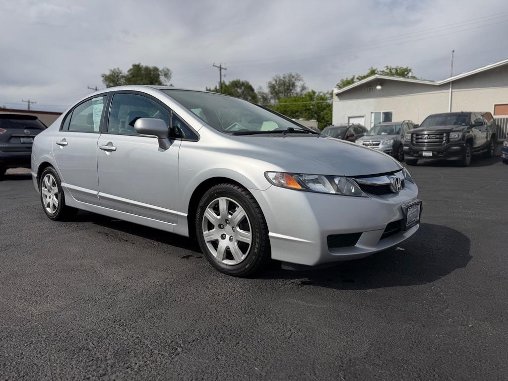 Honda Civic LX Sedan 5-Speed AT 2009
