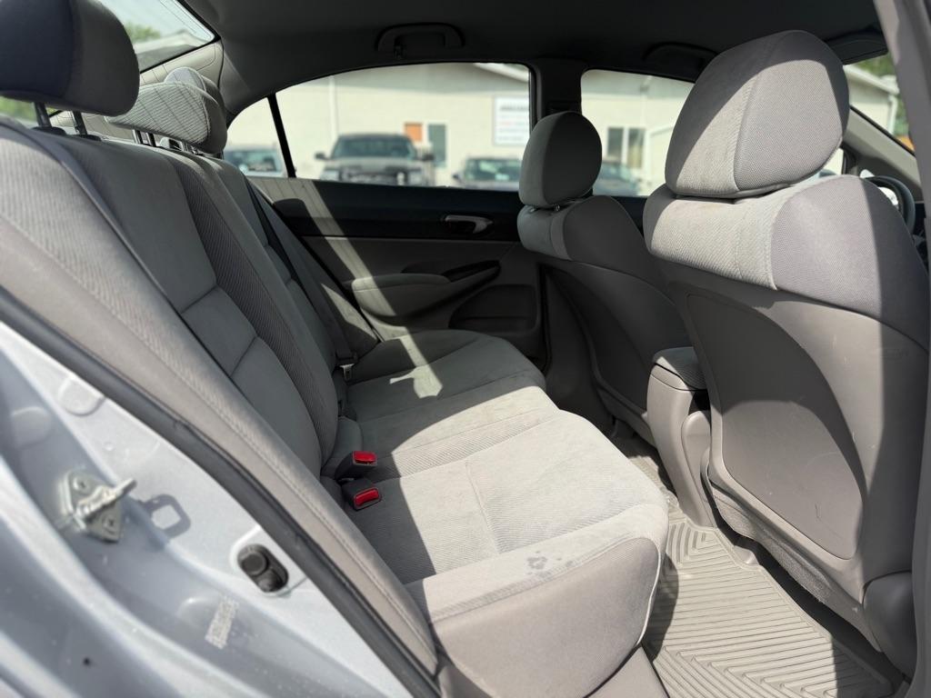 Honda Civic LX Sedan 5-Speed AT 2009