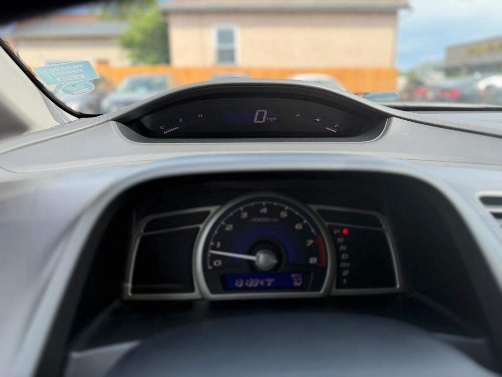 Honda Civic LX Sedan 5-Speed AT 2009
