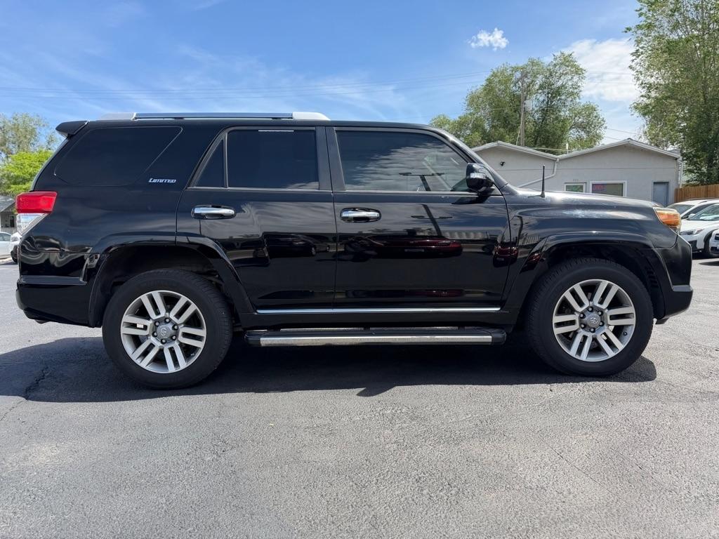 Toyota 4Runner SR5 4WD 2012
