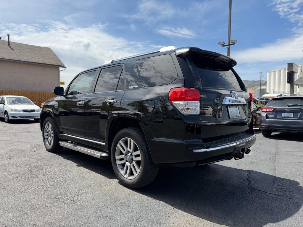Toyota 4Runner SR5 4WD 2012