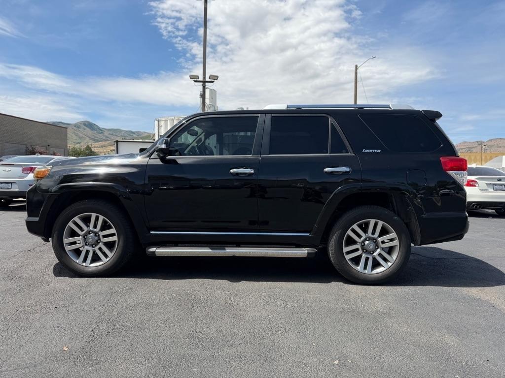 Toyota 4Runner SR5 4WD 2012