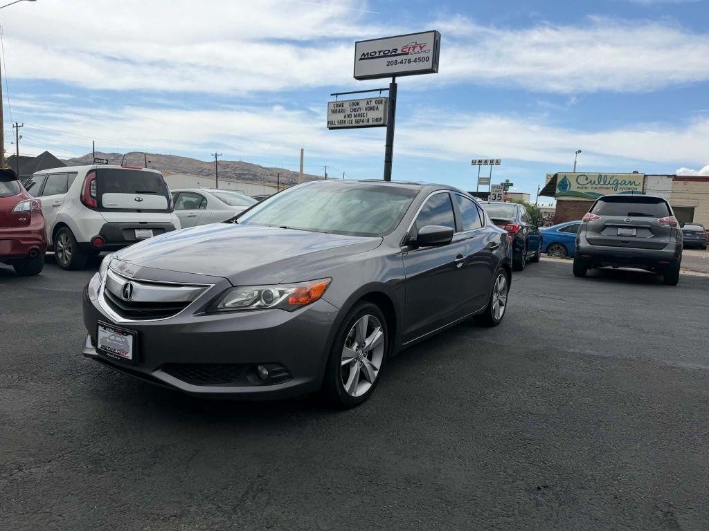 Acura ILX 5-Spd AT w/ Technology Package 2015