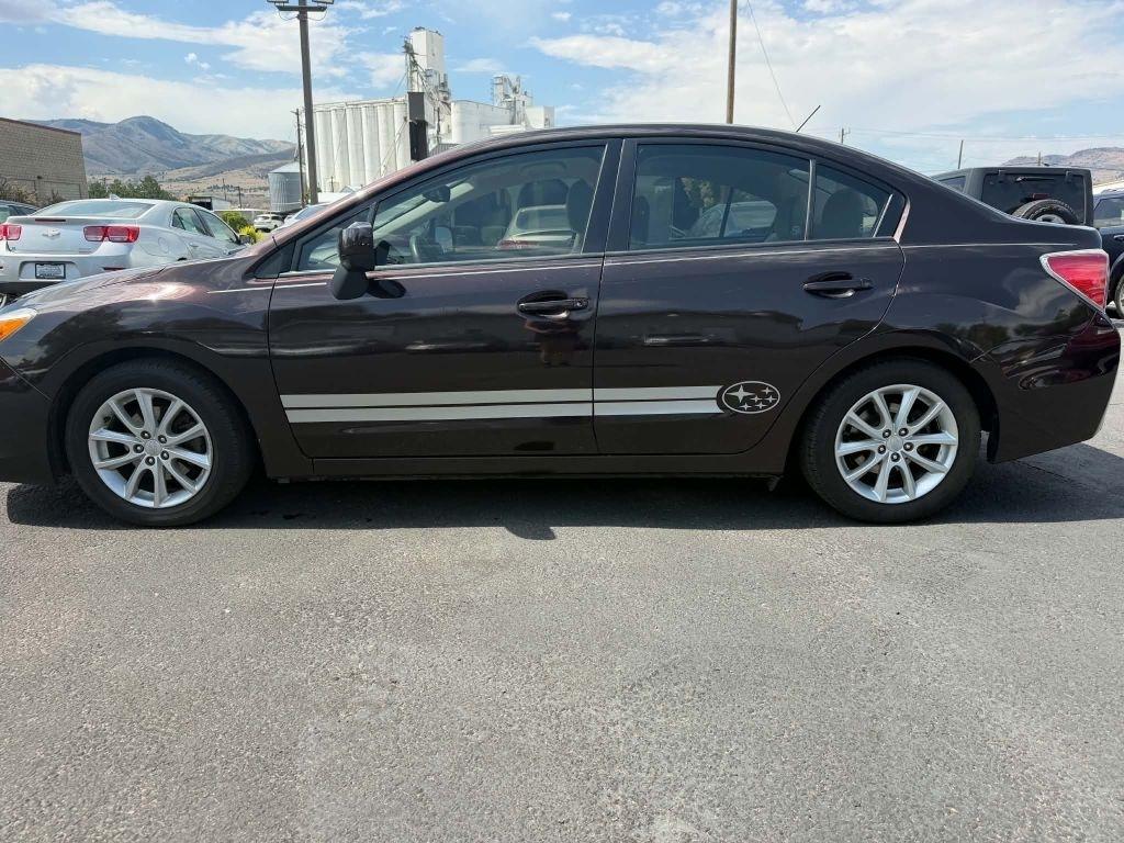 Subaru Impreza Premium 4-Door 2012