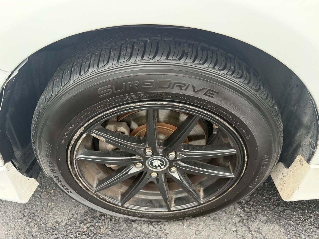 Toyota Corolla S 5-Speed MT 2013