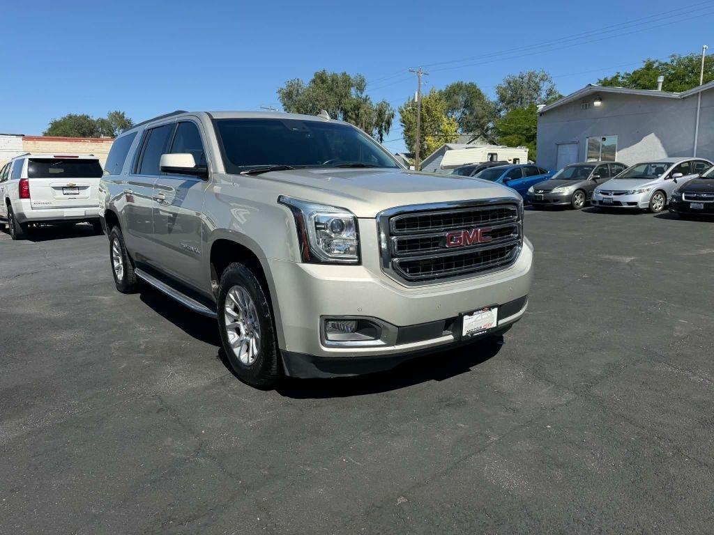 GMC Yukon XL SLT 4WD 2017