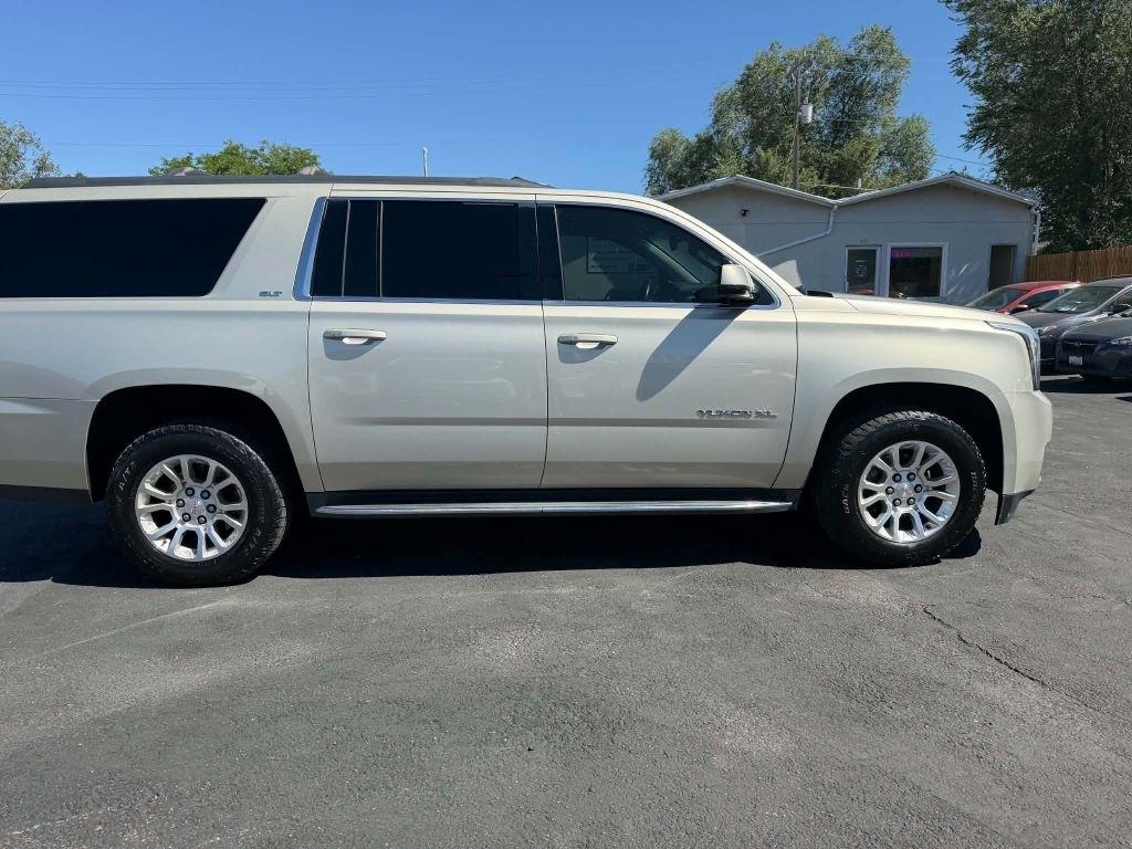 GMC Yukon XL SLT 4WD 2017