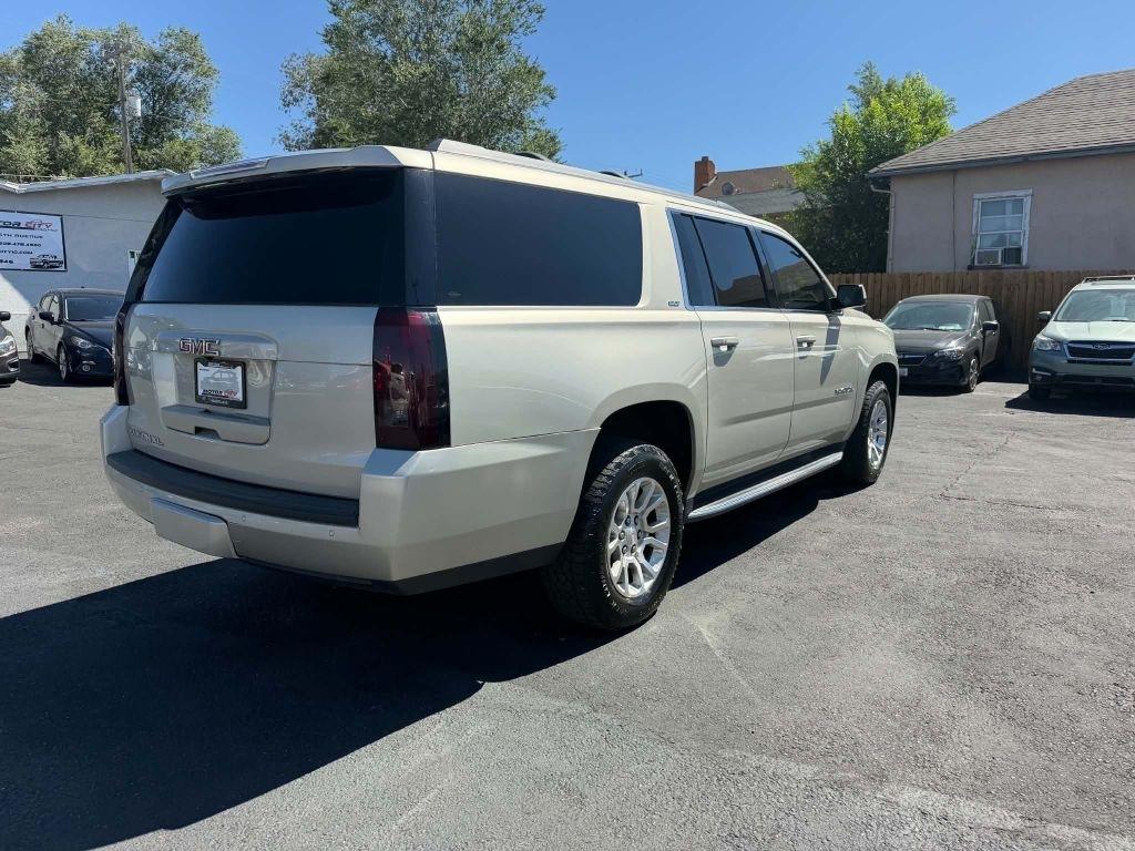 GMC Yukon XL SLT 4WD 2017