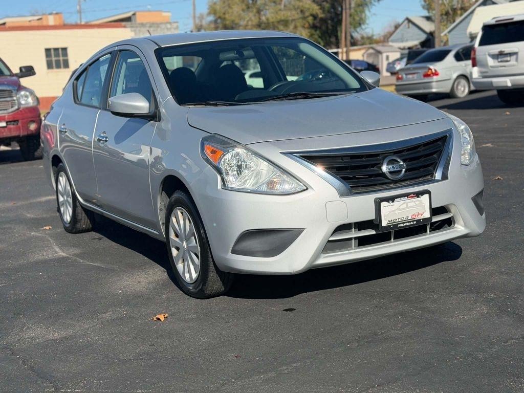 Nissan Versa 1.6 S 5M 2017