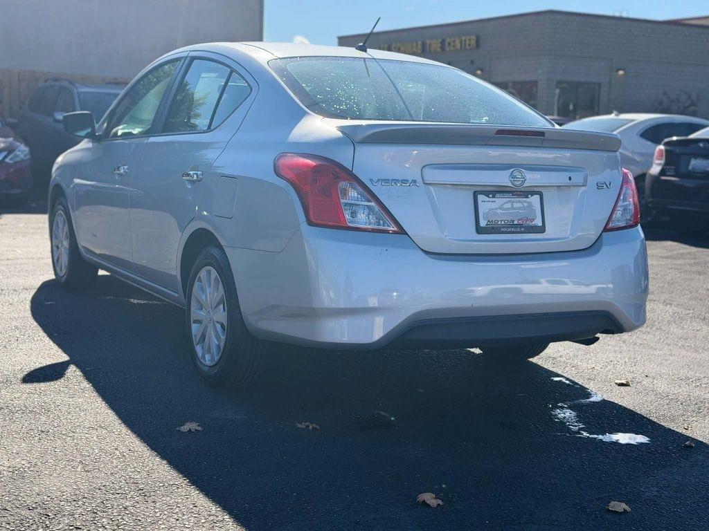 Nissan Versa 1.6 S 5M 2017