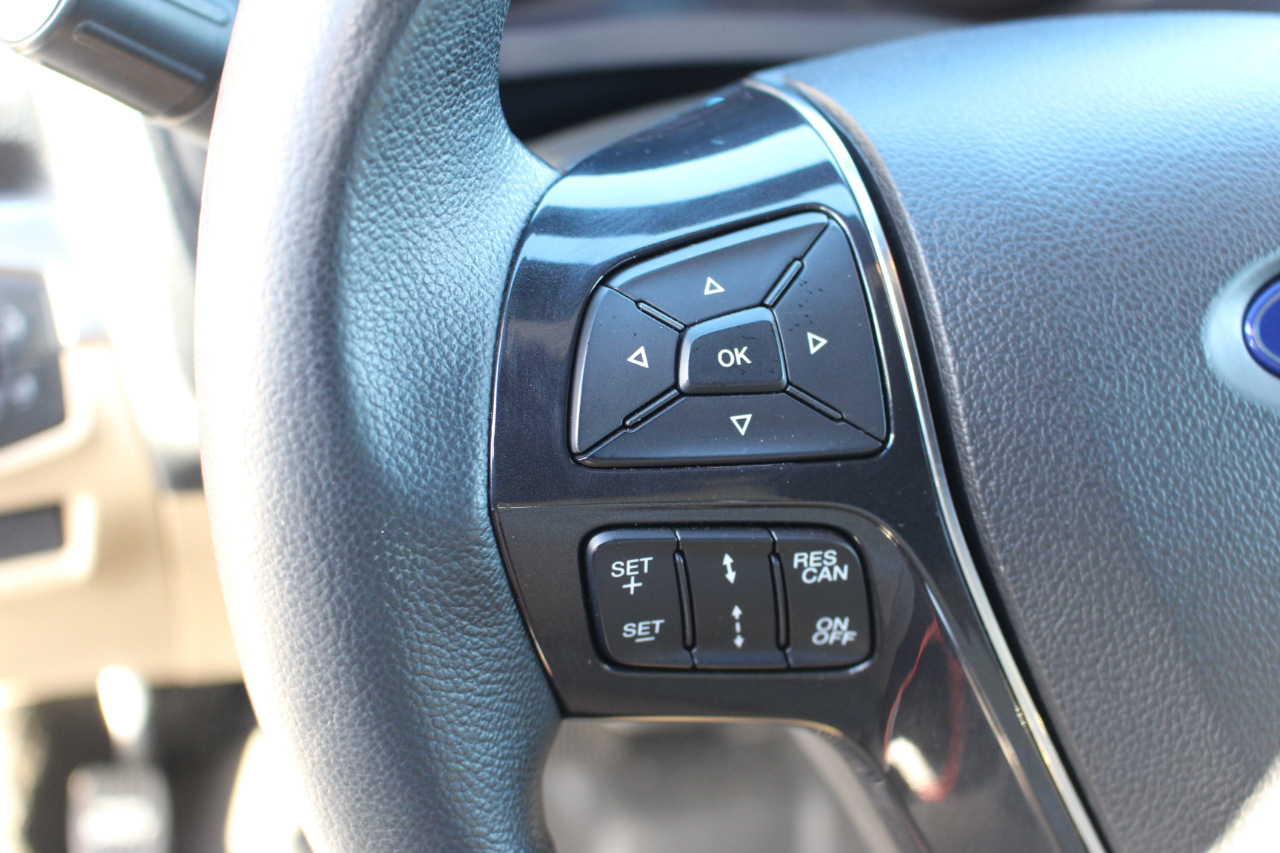 Ford Explorer Limited FWD 2017