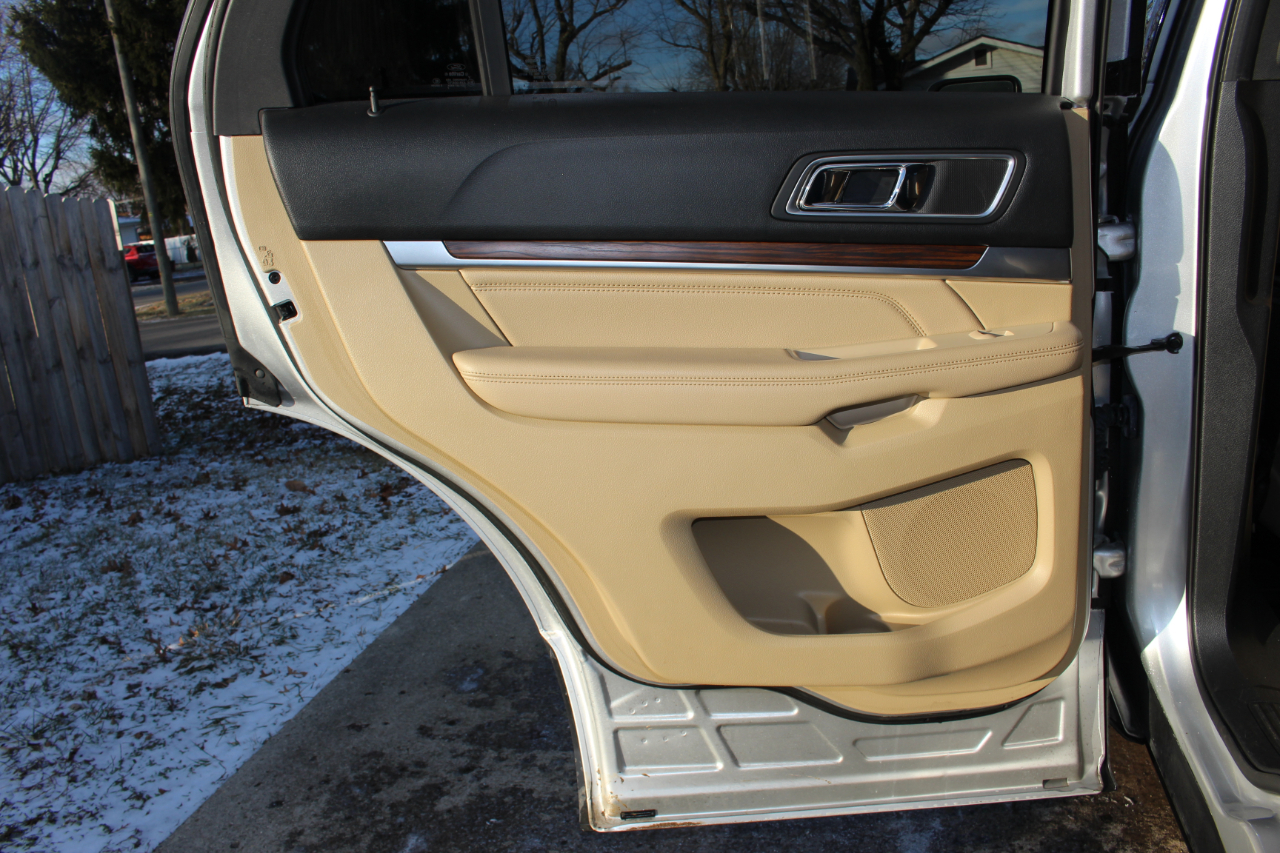 Ford Explorer Limited FWD 2017