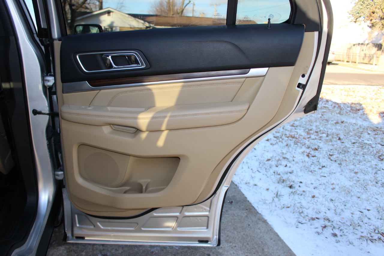 Ford Explorer Limited FWD 2017