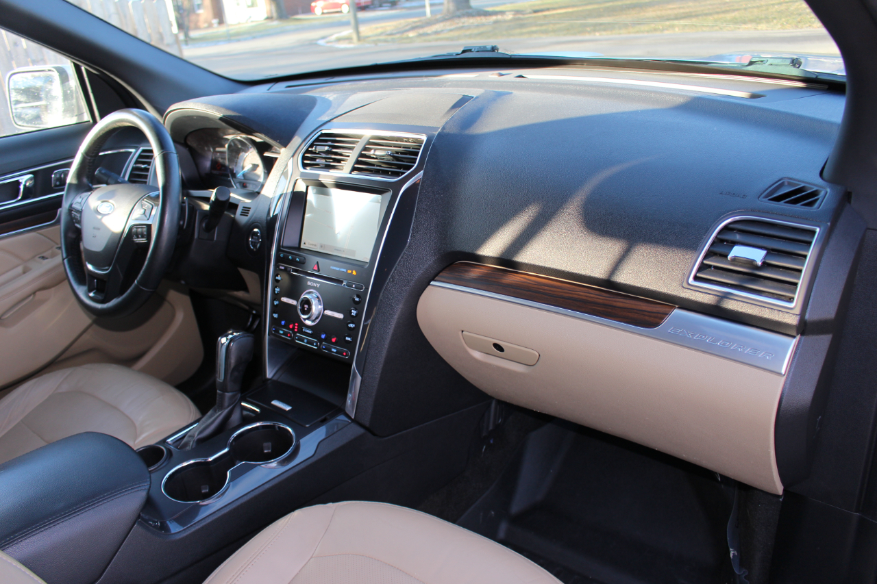 Ford Explorer Limited FWD 2017