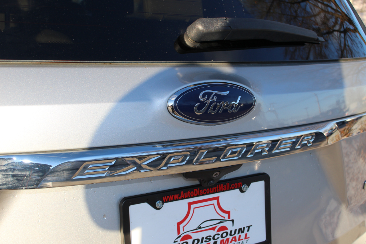 Ford Explorer Limited FWD 2017