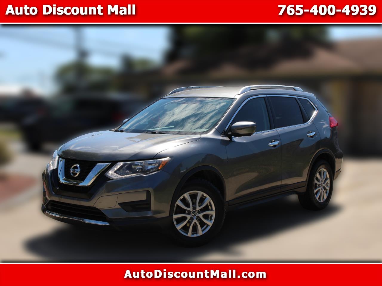 2017 Nissan Rogue SV's photo
