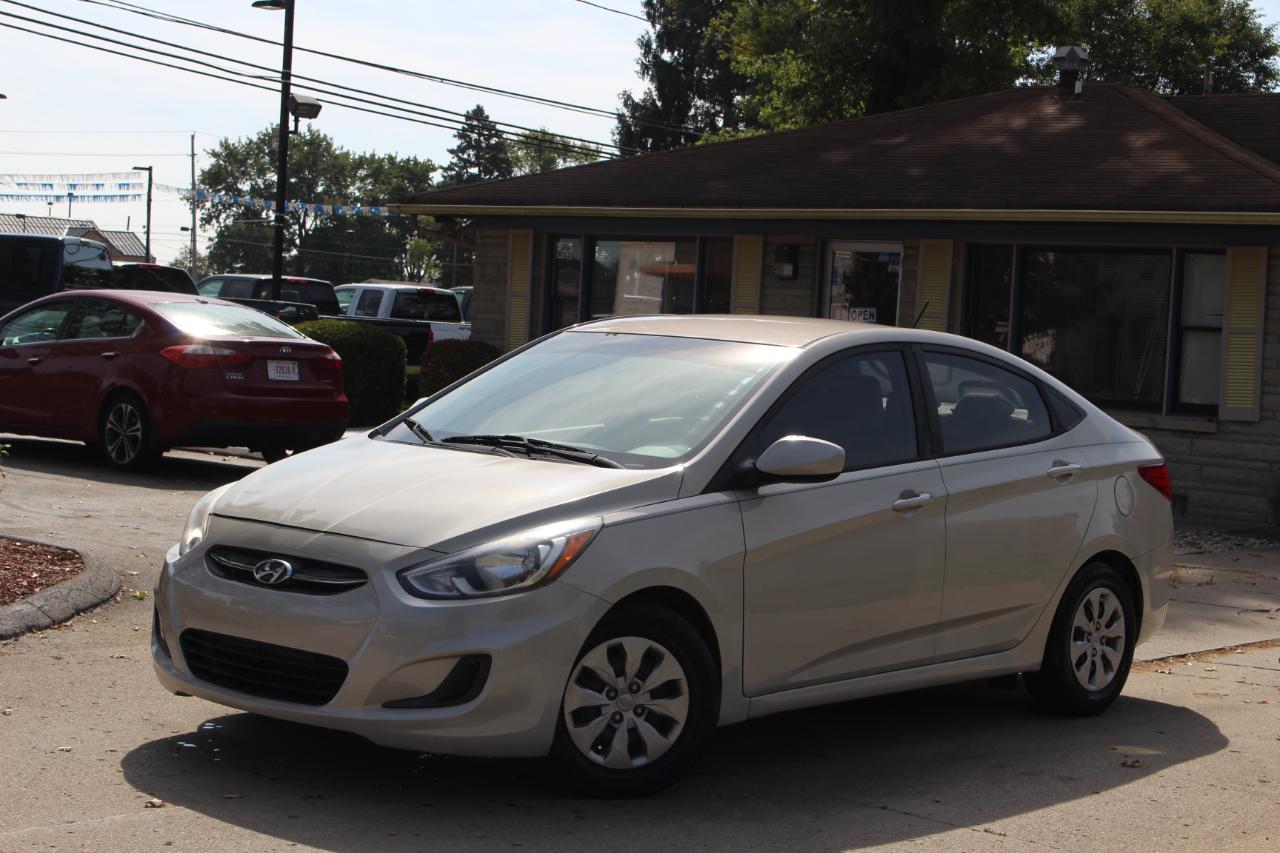 Hyundai Accent SE 2016