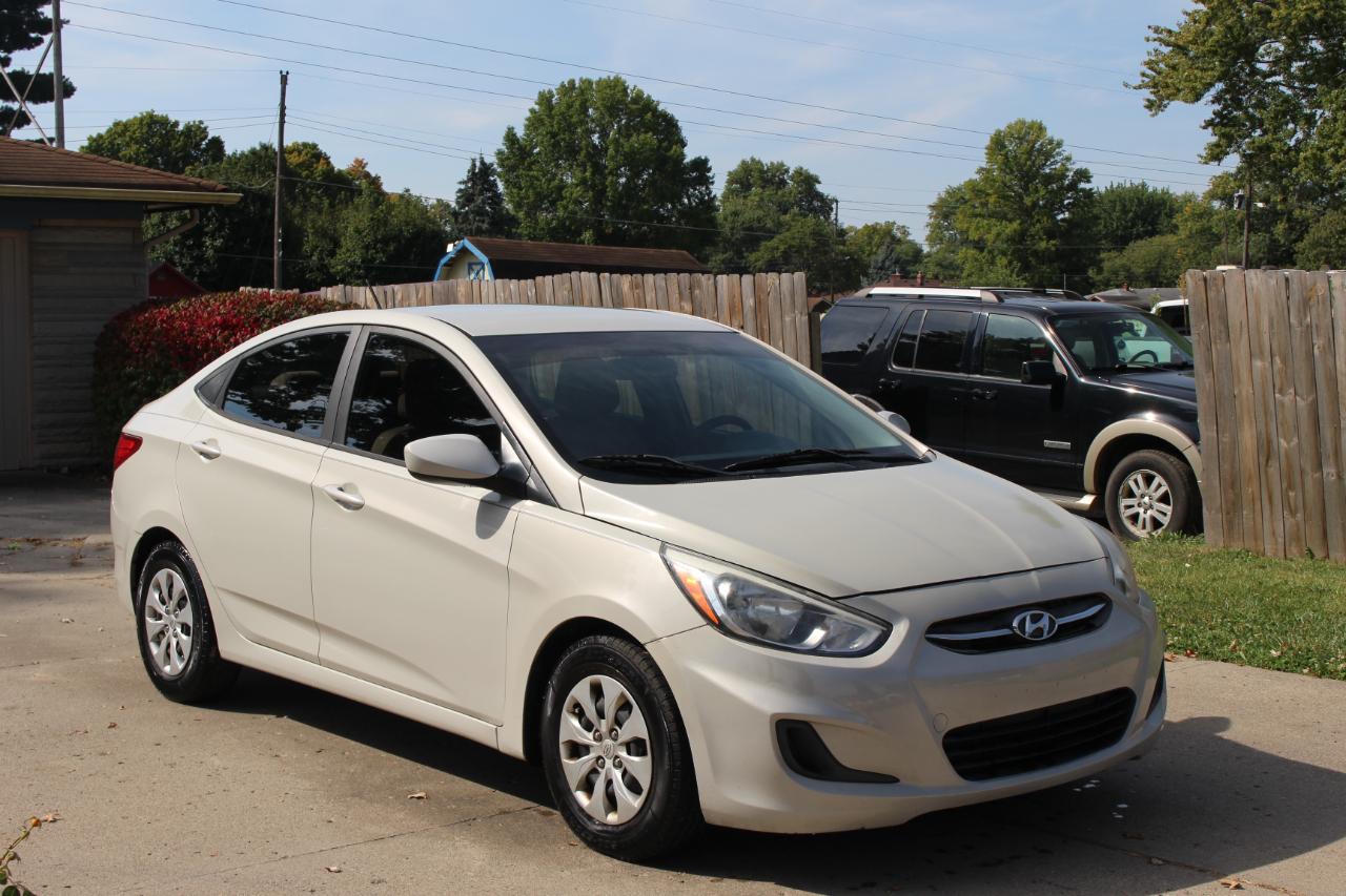Hyundai Accent SE 2016