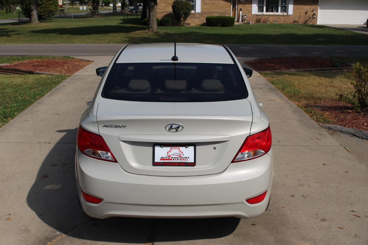 Hyundai Accent SE 2016