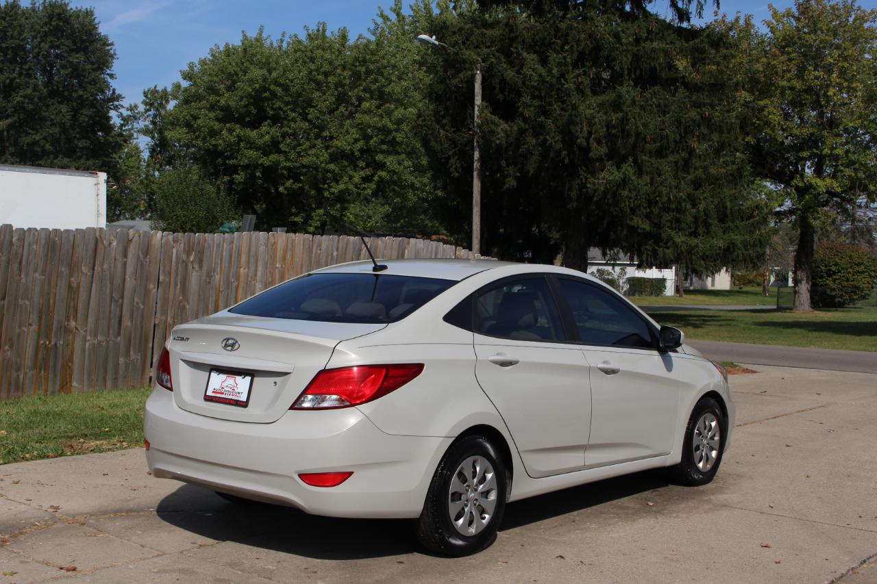 Hyundai Accent SE 2016