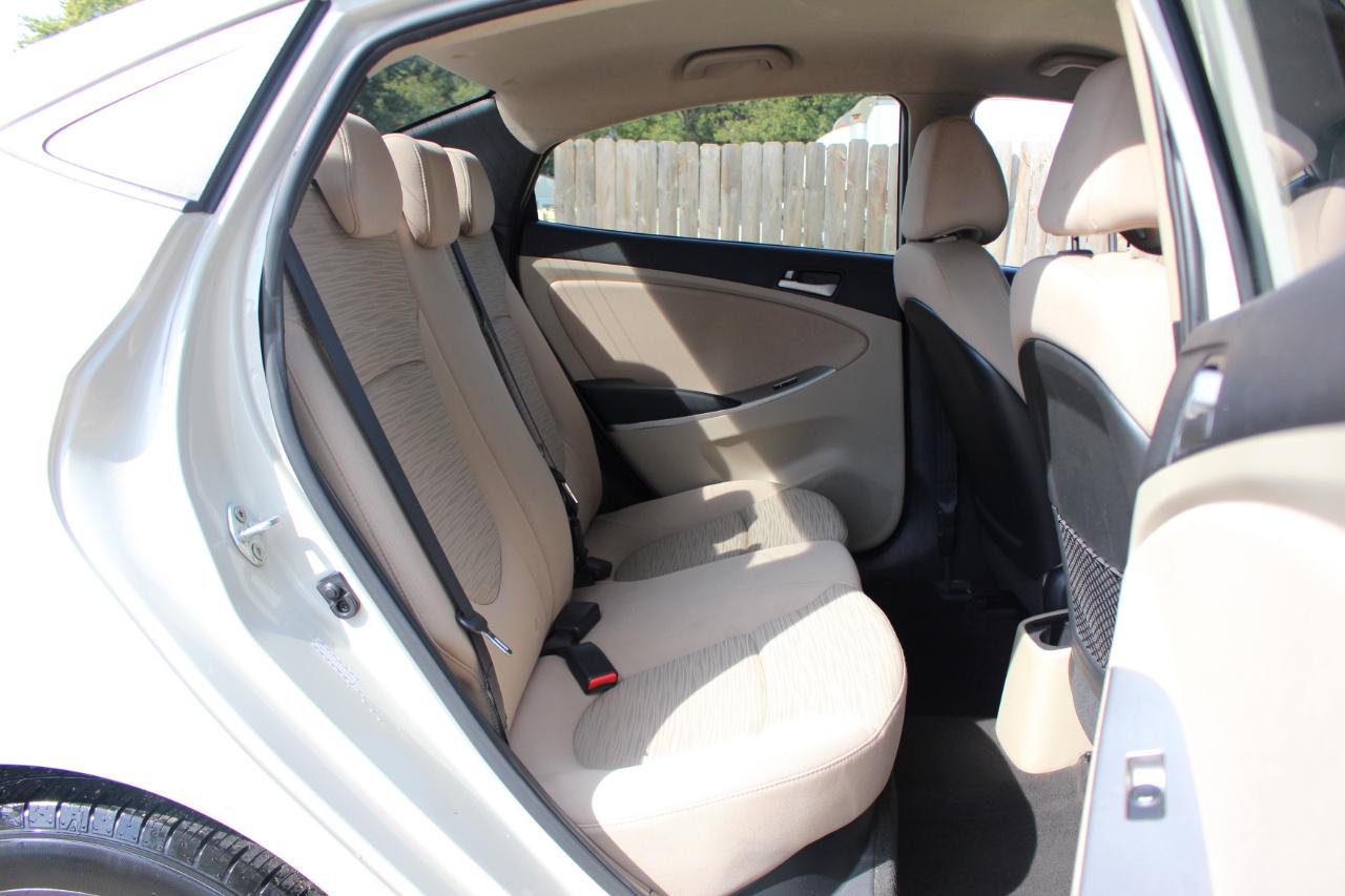 Hyundai Accent SE 2016