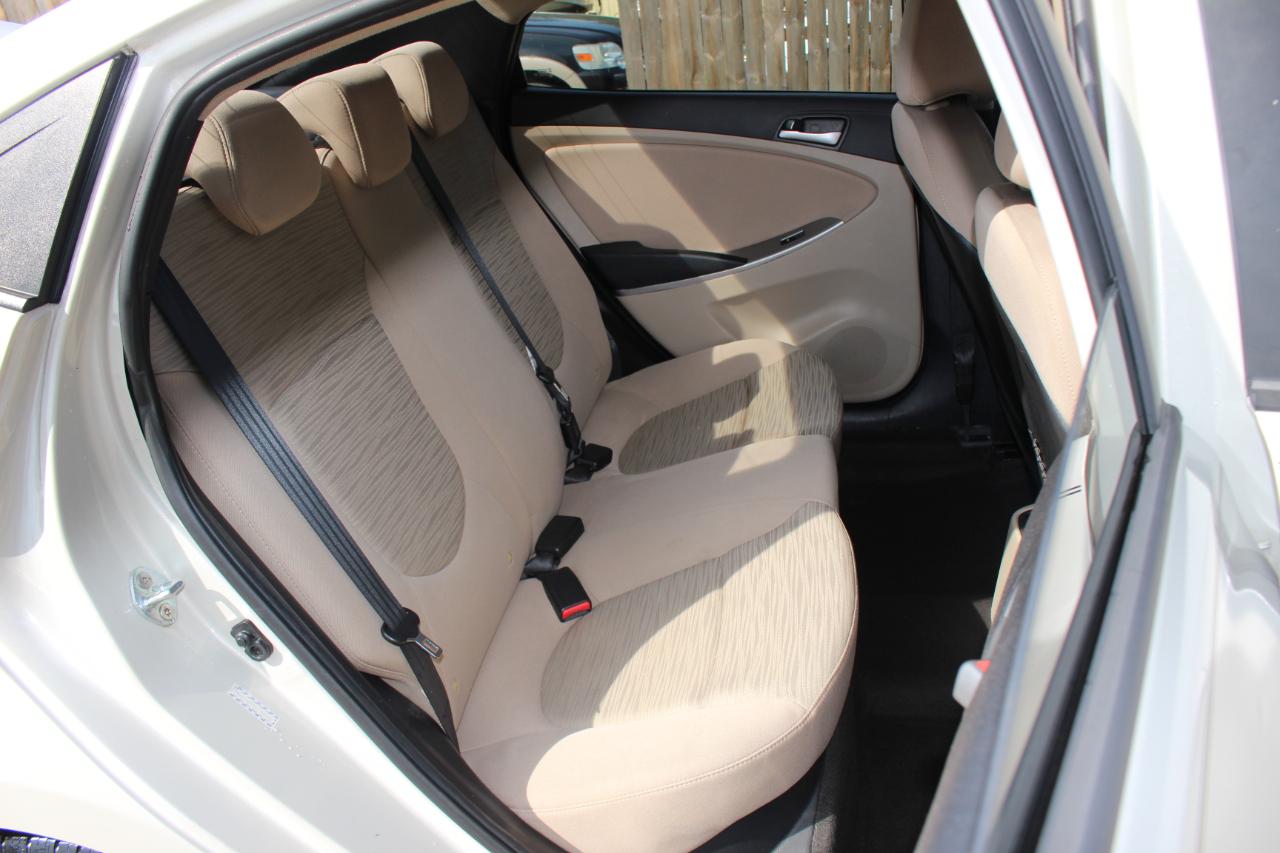 Hyundai Accent SE 2016