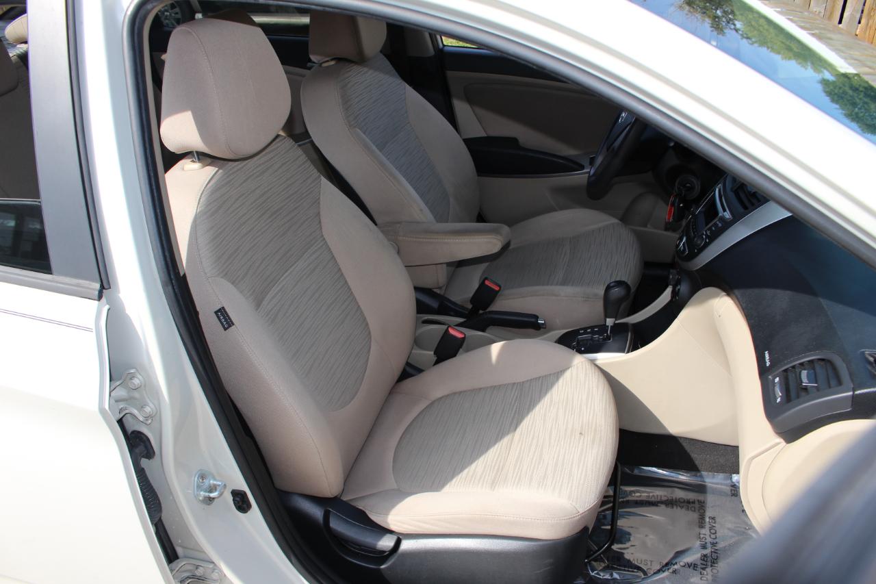 Hyundai Accent SE 2016