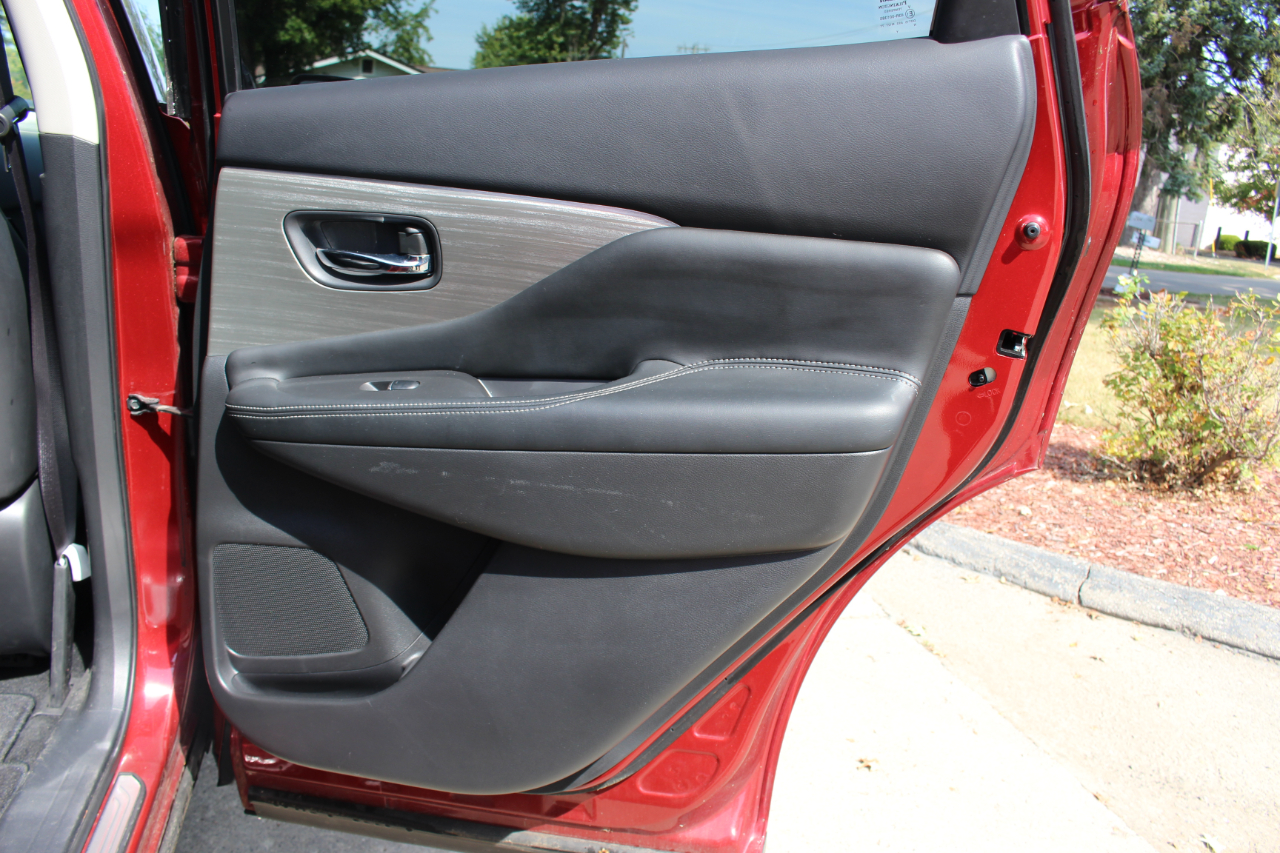 Nissan Murano S AWD 2015