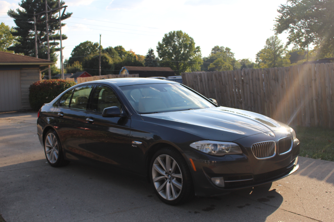 2011 Bmw 535i xDrive photo 2