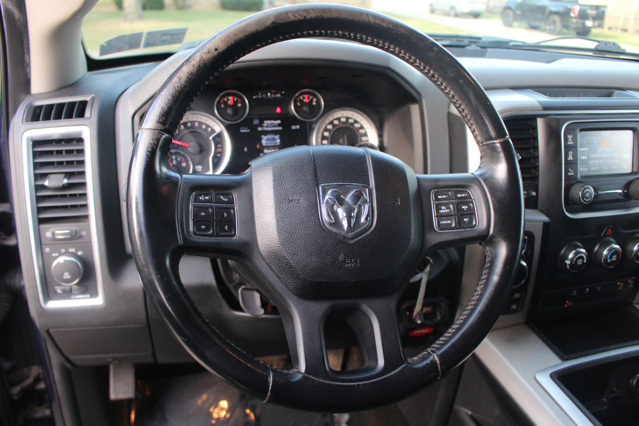 RAM 1500 Big Horn Crew Cab SWB 4WD 2014 RAM 1500 Big Horn Crew Cab SWB 4WD 2014