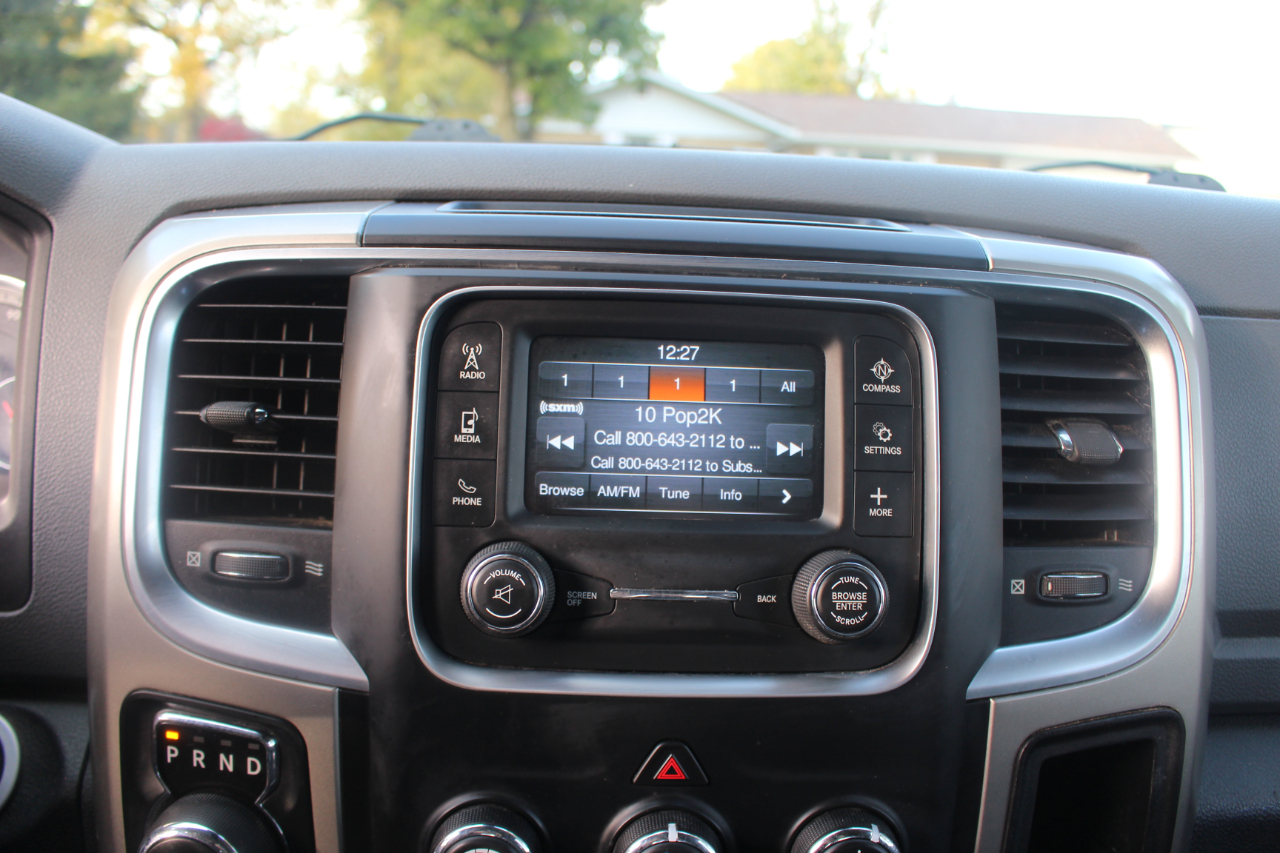 RAM 1500 Big Horn Crew Cab SWB 4WD 2014 RAM 1500 Big Horn Crew Cab SWB 4WD 2014