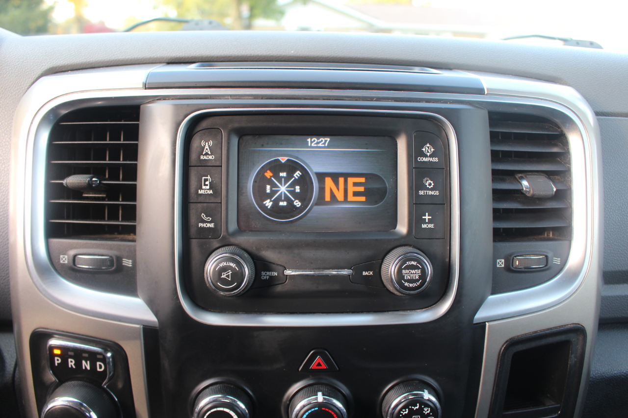 RAM 1500 Big Horn Crew Cab SWB 4WD 2014 RAM 1500 Big Horn Crew Cab SWB 4WD 2014