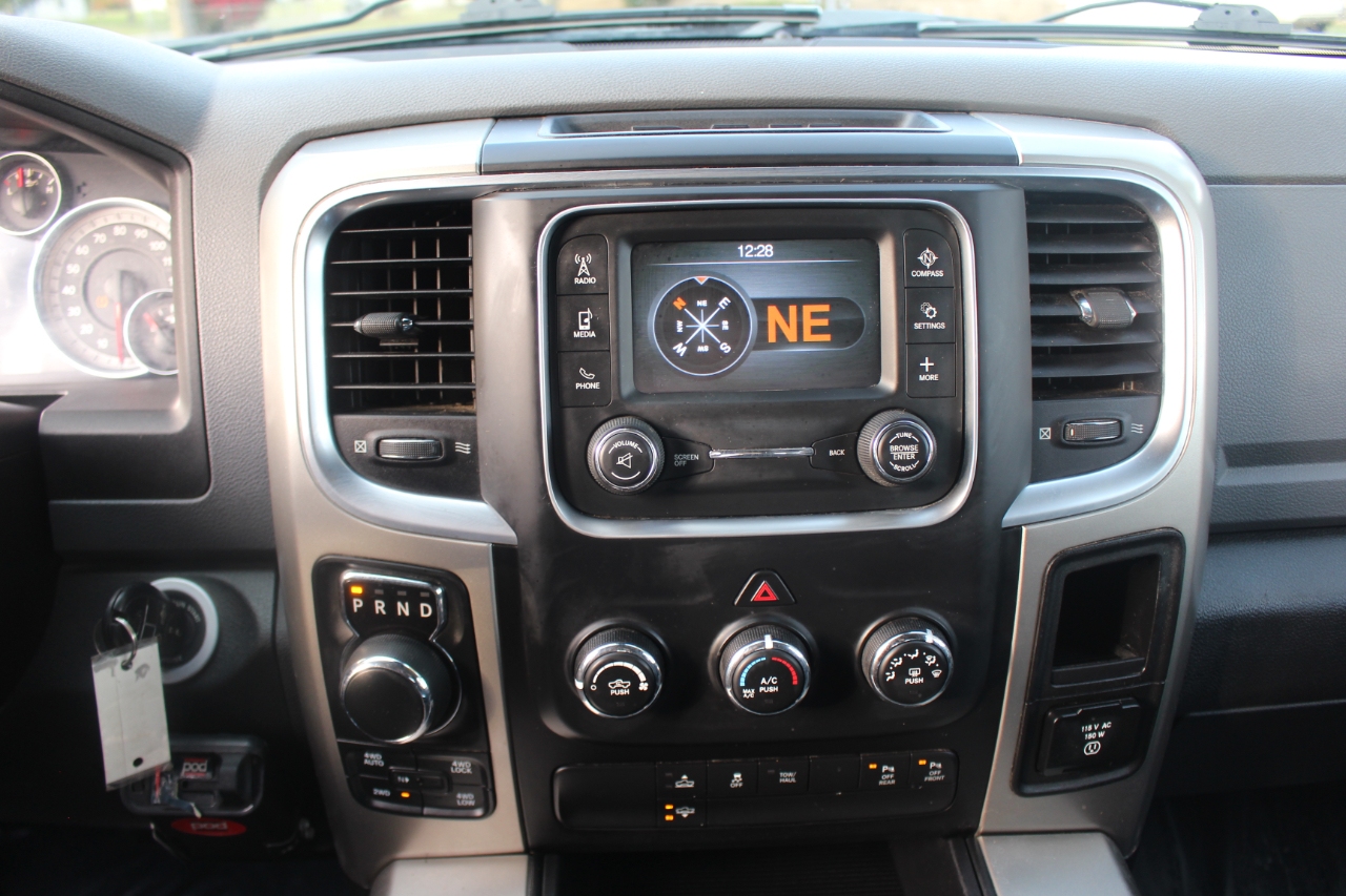 RAM 1500 Big Horn Crew Cab SWB 4WD 2014 RAM 1500 Big Horn Crew Cab SWB 4WD 2014